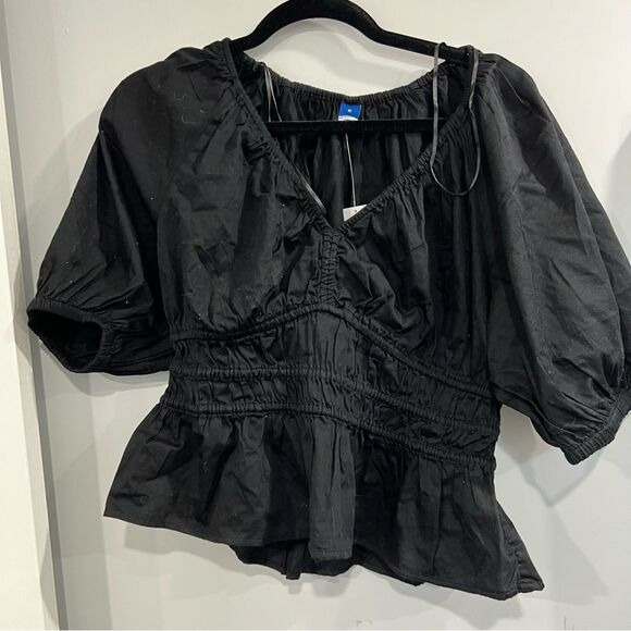 NWT Old Navy Smocked V-Neck Peplum Top M | Black Jack - Picture 2 of 3